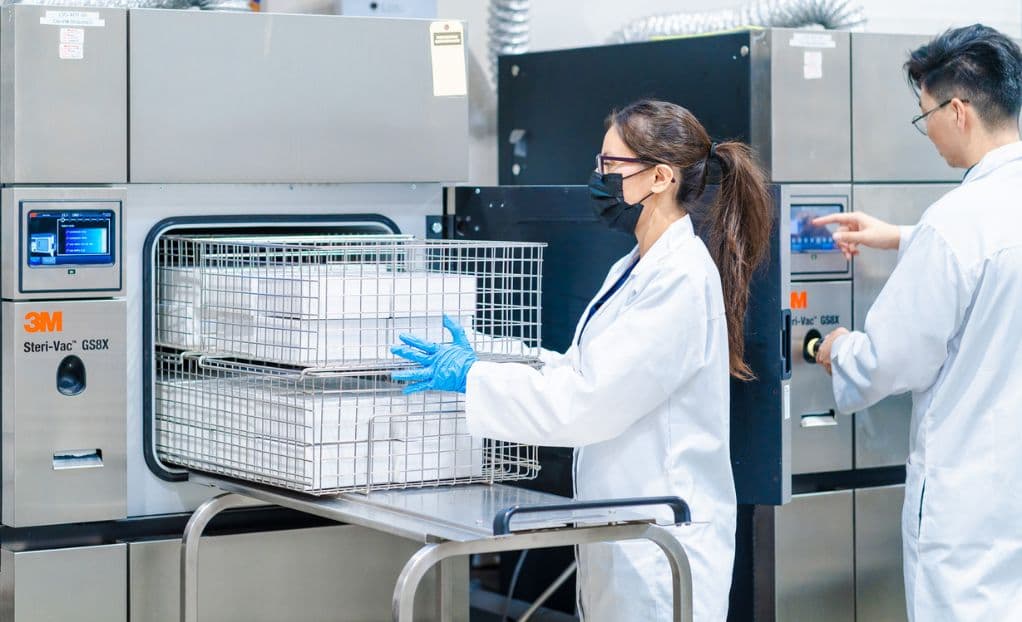 3M Steri-Vac chamber processing a small batch of EtO at Life Science Outsourcing.